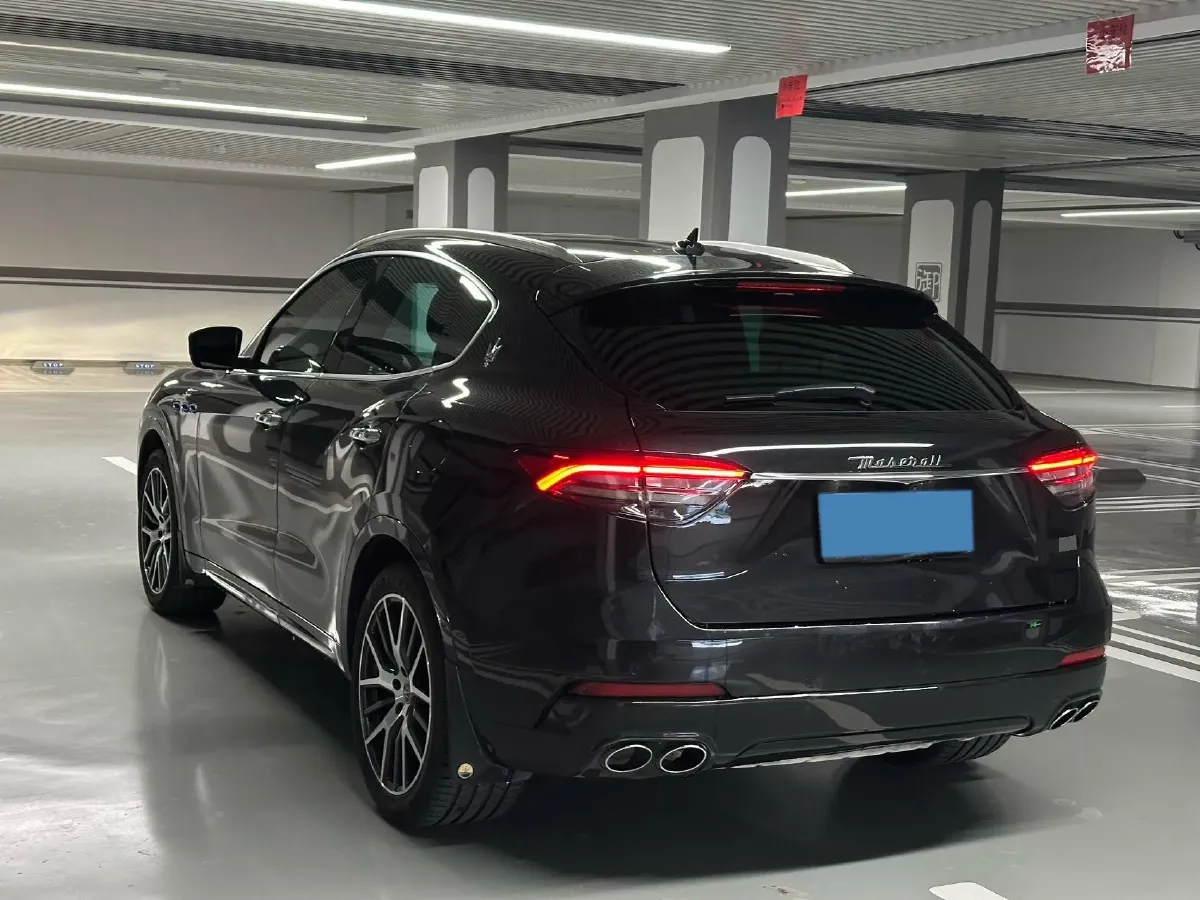 2022 Maserati Levante 2.0T 330HP L4 8AT,autocango,china used car exporter,china ev exporter,chinese used car exporter,chinese used ev exporter