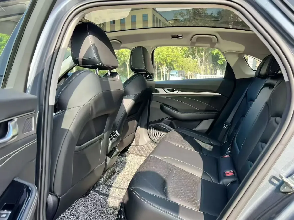 2020 Peugeot 408 1.6T 170HP L4 6AT,autocango,china used car exporter,china ev exporter,chinese used car exporter,chinese used ev exporter