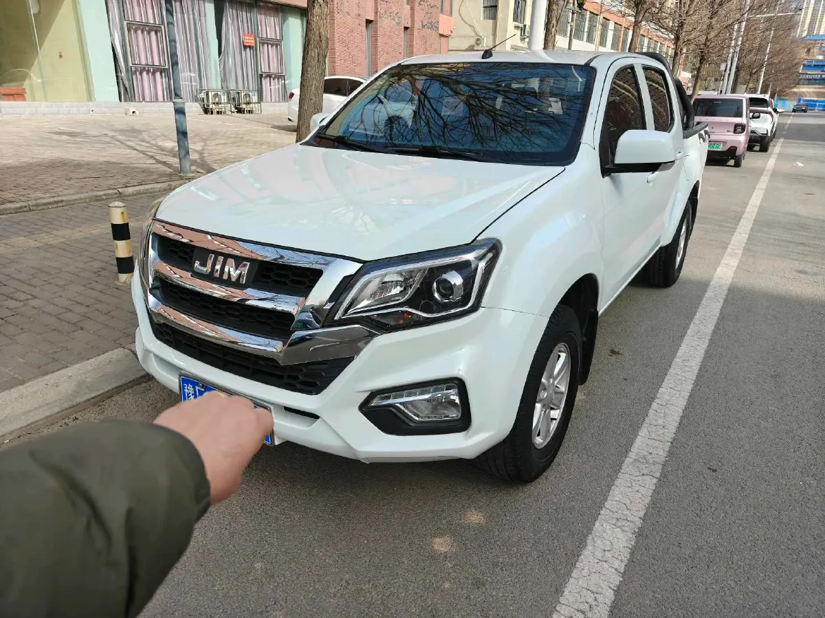 2022 Isuzu RE-MAX Jim 2.8T 120HP L4 5MT,autocango,china used car exporter,china ev exporter,chinese used car exporter,chinese used ev exporter