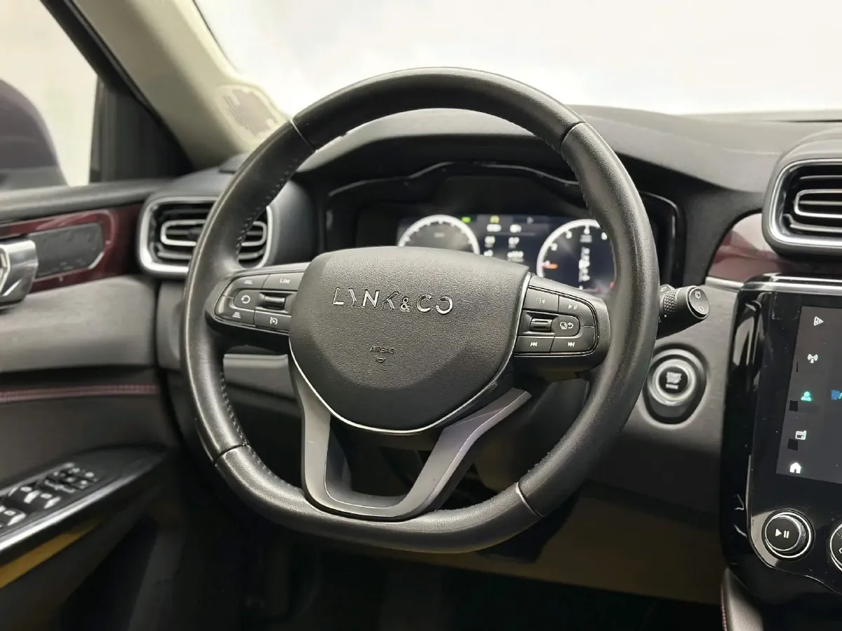 2020 LYNK&CO 02 1.5T 180HP L3 7DCT,autocango,china used car exporter,china ev exporter,chinese used car exporter,chinese used ev exporter