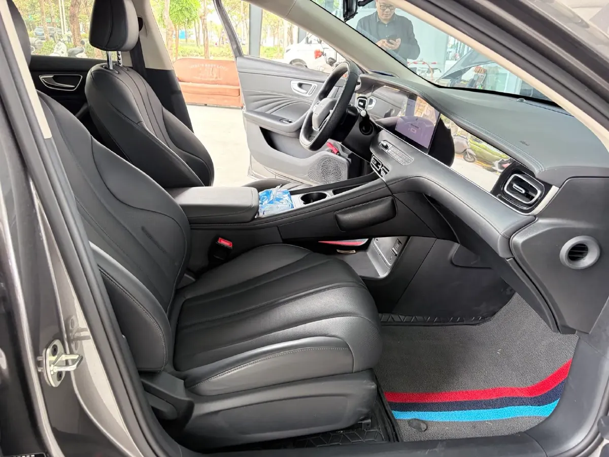 2023 Roewe D7 1.5L 112HP L4 1DHT PHEV 21.4KWH,autocango,china used car exporter,china ev exporter,chinese used car exporter,chinese used ev exporter