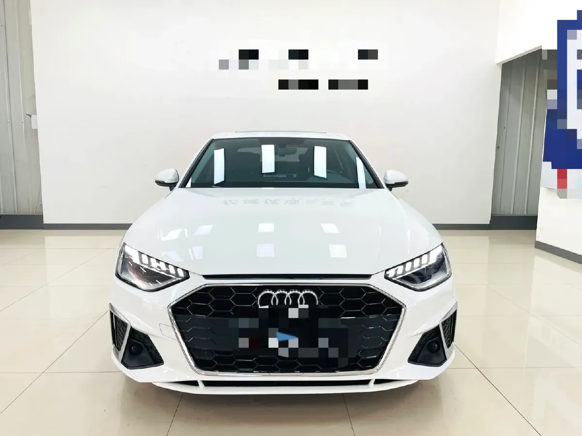 2020 Audi A4L 2.0T 190HP L4 7DCT,autocango,china used car exporter,china ev exporter,chinese used car exporter,chinese used ev exporter
