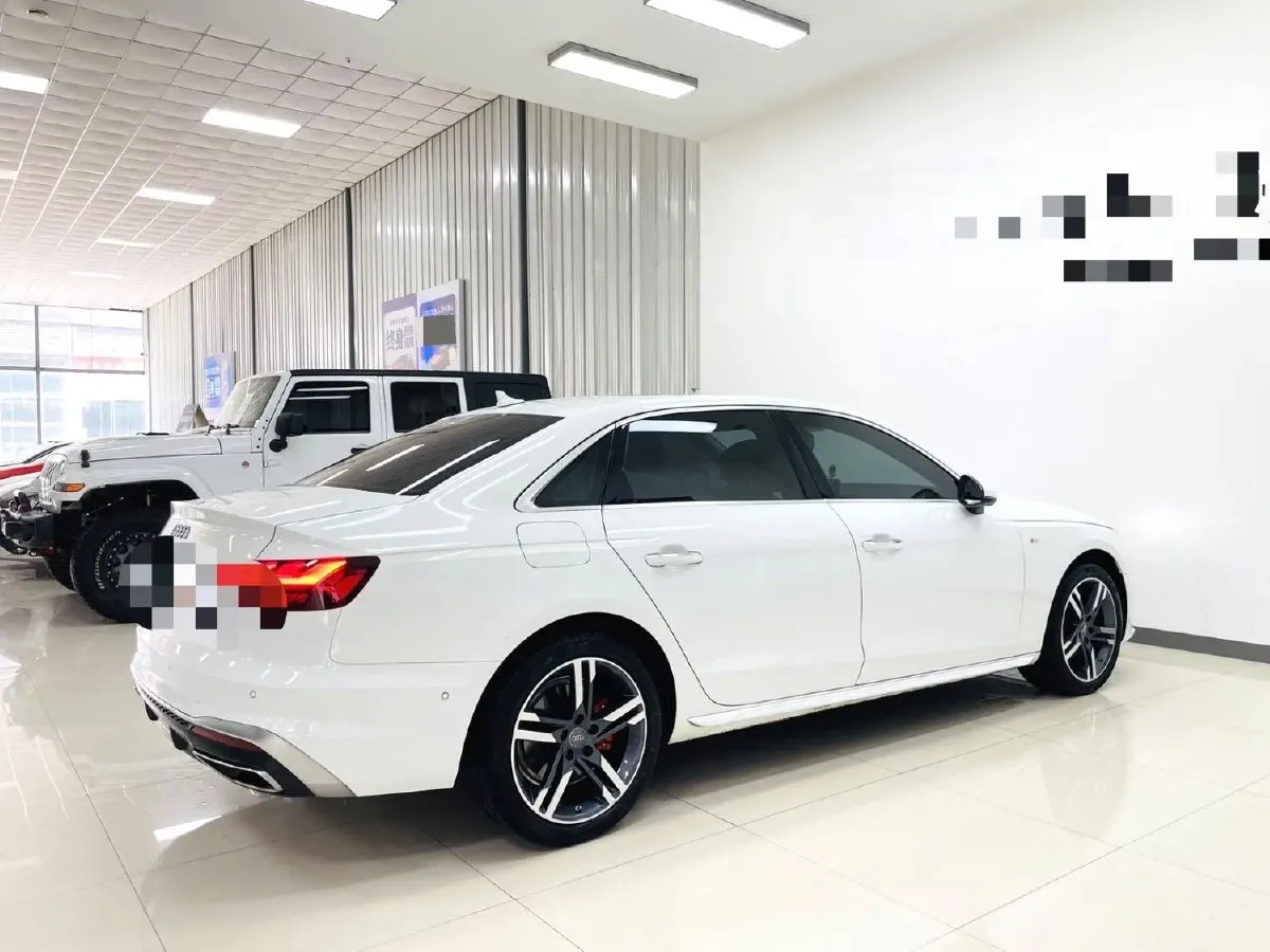 2020 Audi A4L 2.0T 190HP L4 7DCT,autocango,china used car exporter,china ev exporter,chinese used car exporter,chinese used ev exporter