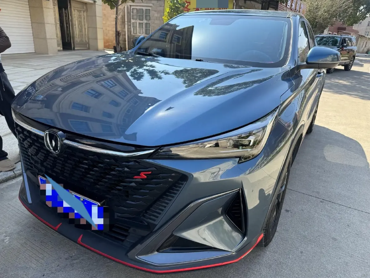 2024 ChangAn X5 PLUS 1.5T 188HP L4 7DCT,autocango,china used car exporter,china ev exporter,chinese used car exporter,chinese used ev exporter