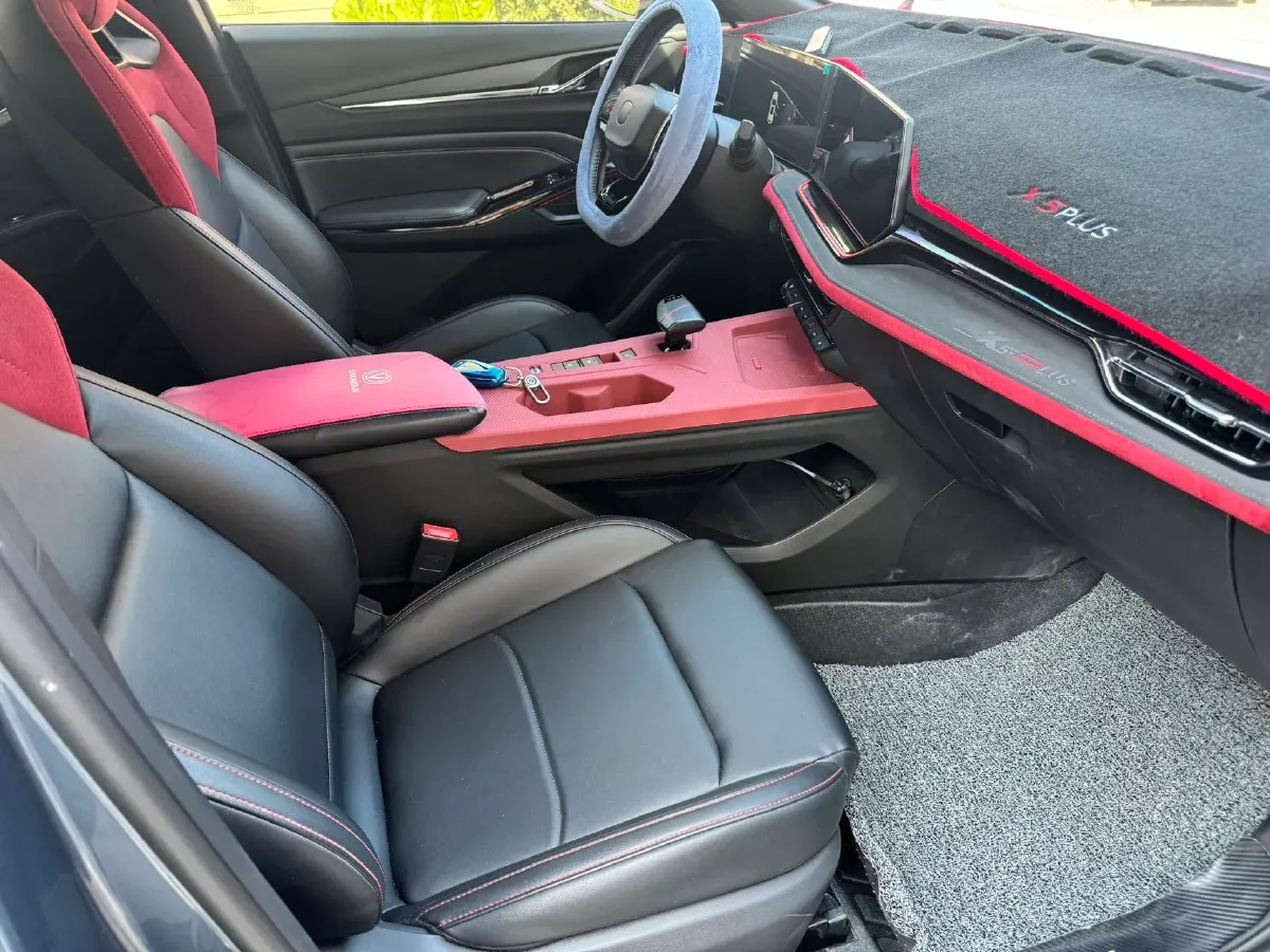 2024 ChangAn X5 PLUS 1.5T 188HP L4 7DCT,autocango,china used car exporter,china ev exporter,chinese used car exporter,chinese used ev exporter