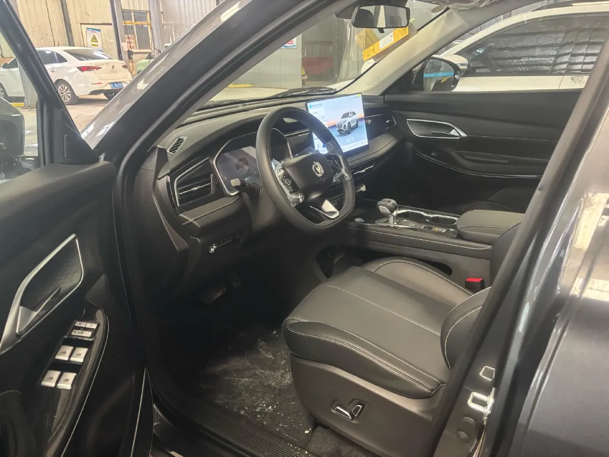 2026 ChangAn CS75 1.5T 192HP L4 7DCT,autocango,china used car exporter,china ev exporter,chinese used car exporter,chinese used ev exporter