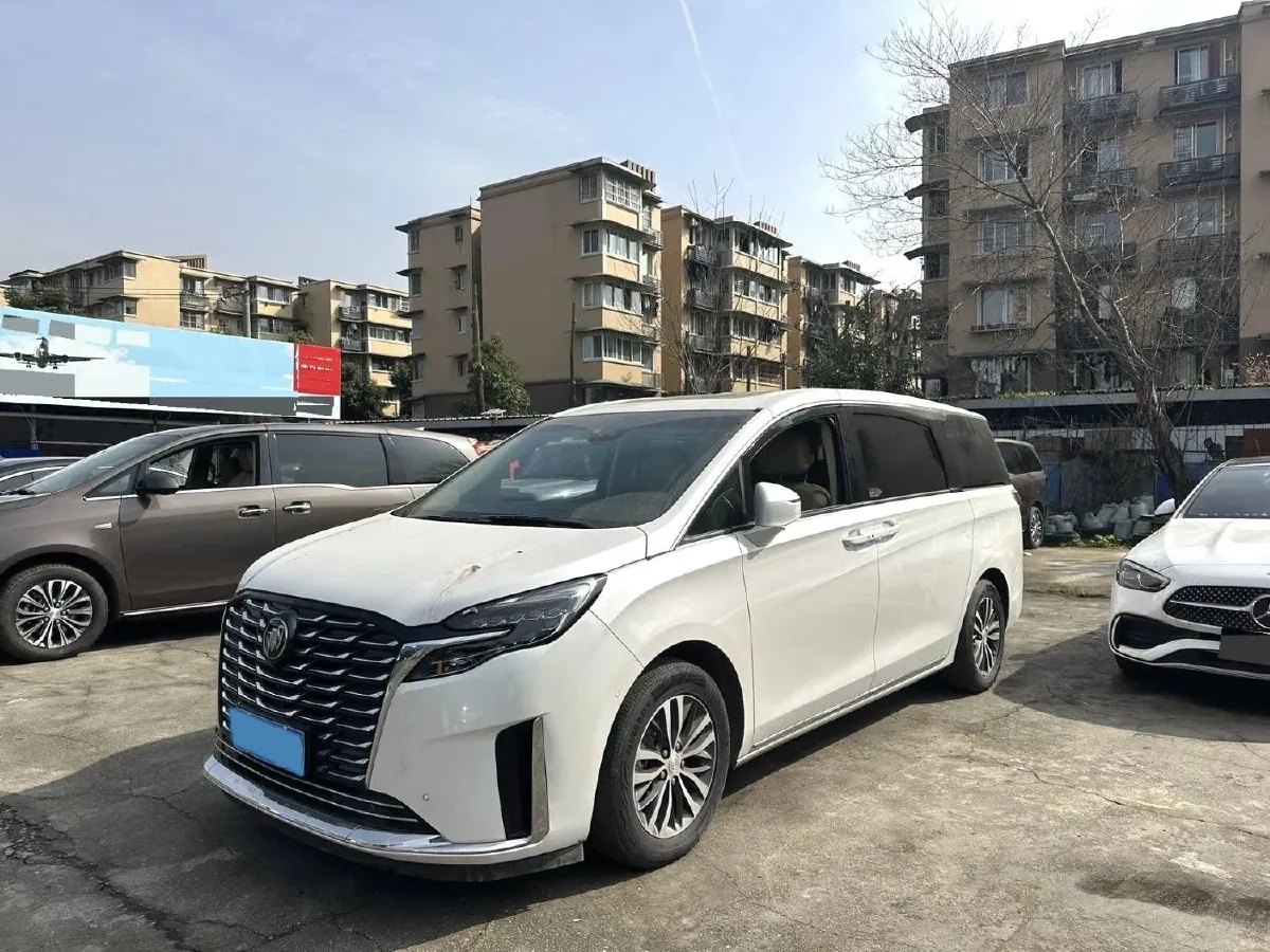 2023 Buick GL8 2.0T 237HP L4 9AT,autocango,china used car exporter,china ev exporter,chinese used car exporter,chinese used ev exporter
