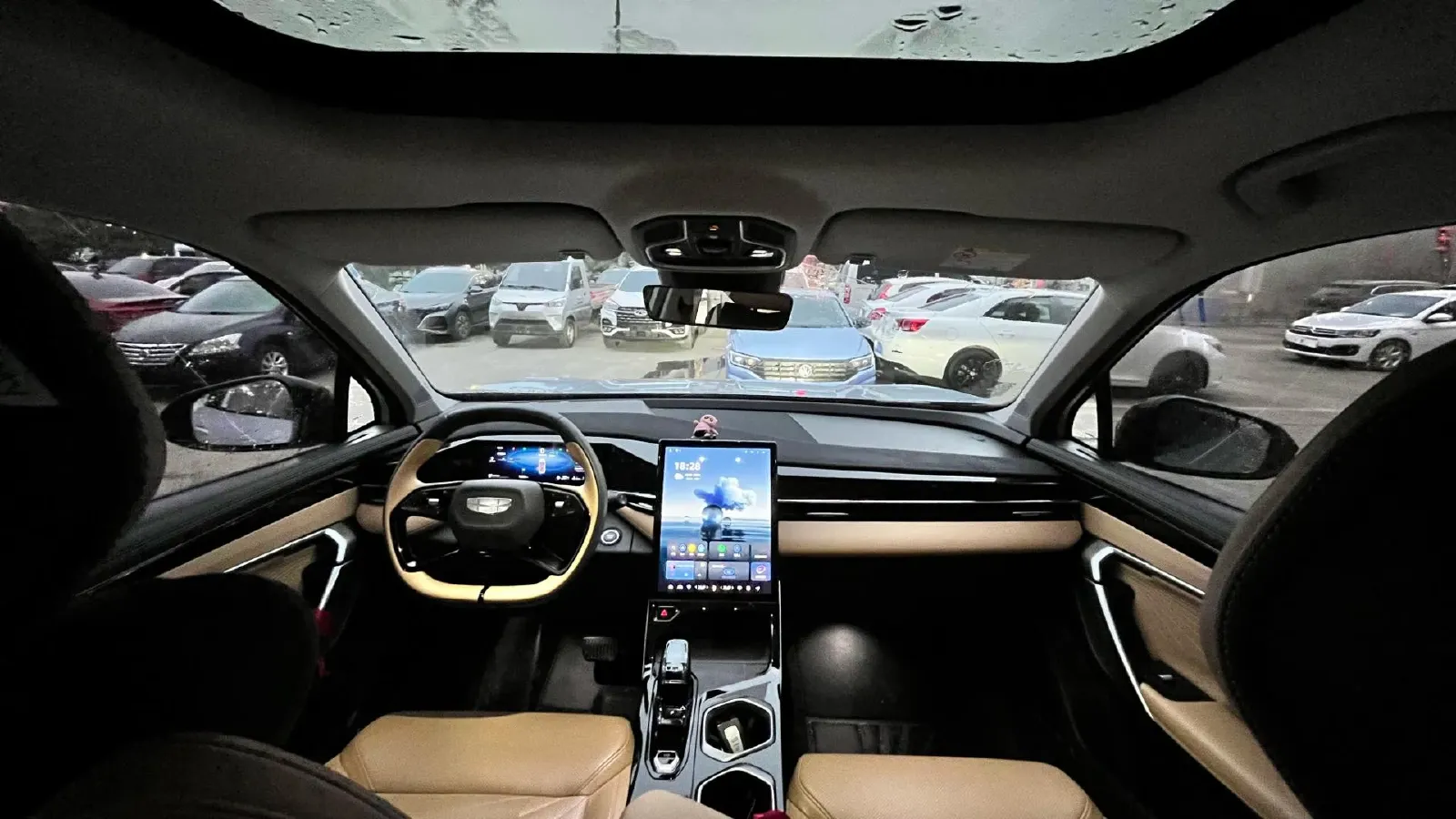 2023 Geely StarRay 1.5T 181HP L4 7DCT,autocango,china used car exporter,china ev exporter,chinese used car exporter,chinese used ev exporter