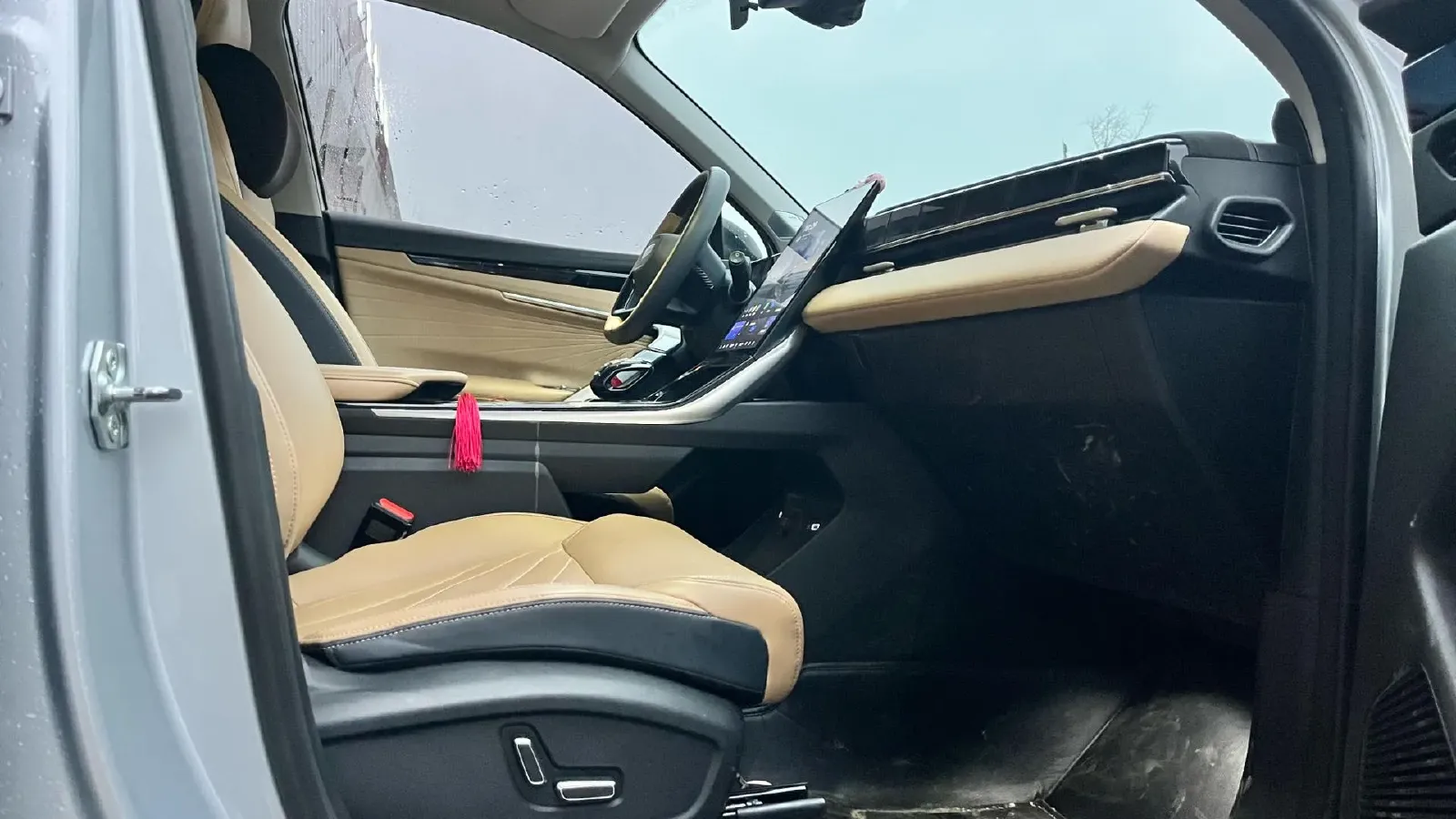 2023 Geely StarRay 1.5T 181HP L4 7DCT,autocango,china used car exporter,china ev exporter,chinese used car exporter,chinese used ev exporter