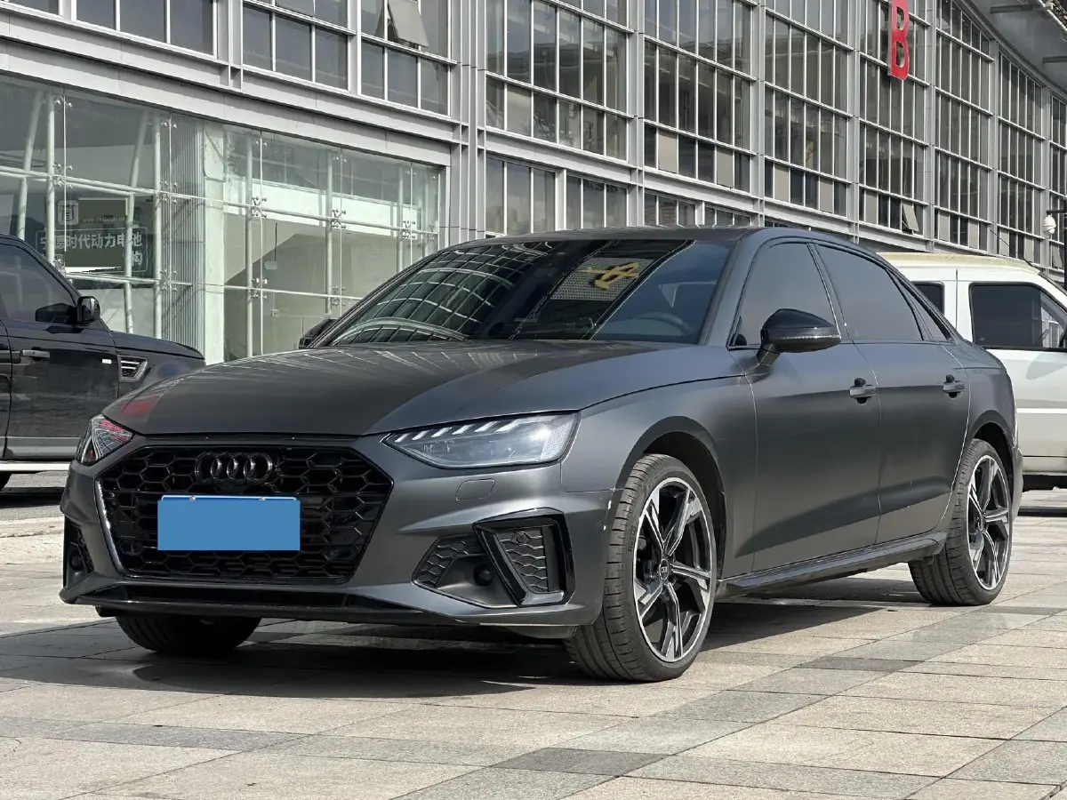 2024 Audi A4L 2.0T 190HP L4 7DCT