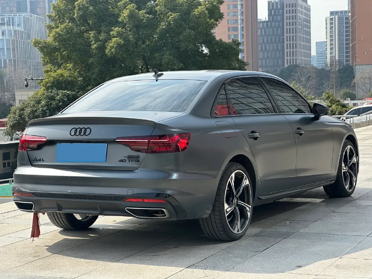 2024 Audi A4L 2.0T 190HP L4 7DCT,autocango,china used car exporter,china ev exporter,chinese used car exporter,chinese used ev exporter