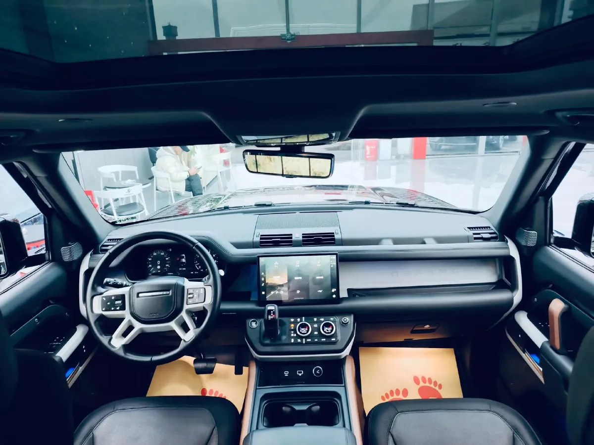 2023 Land Rover Defender 3.0T 400HP L6 8AT,autocango,china used car exporter,china ev exporter,chinese used car exporter,chinese used ev exporter