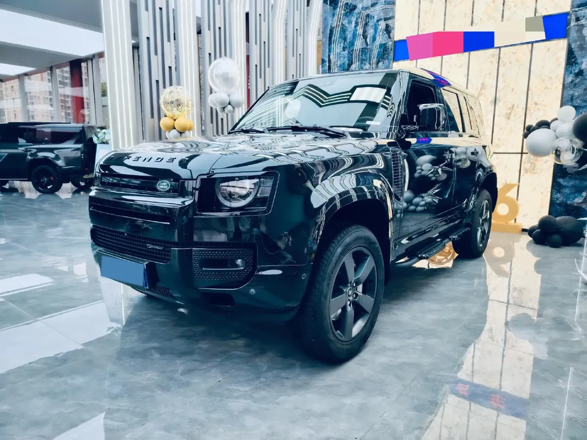 2023 Land Rover Defender 3.0T 400HP L6 8AT,autocango,china used car exporter,china ev exporter,chinese used car exporter,chinese used ev exporter