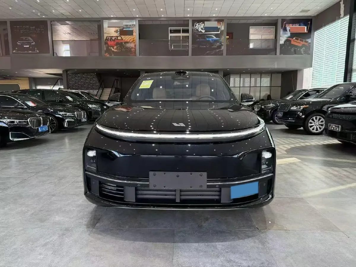 2025 Li L7 Range Extended 154HP REEV,autocango,china used car exporter,china ev exporter,chinese used car exporter,chinese used ev exporter