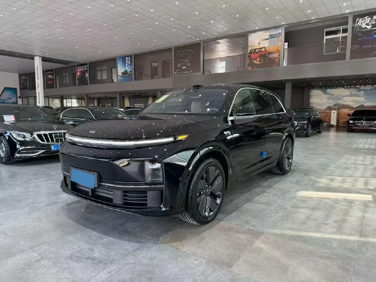 2025 Li L7 Range Extended 154HP REEV,autocango,china used car exporter,china ev exporter,chinese used car exporter,chinese used ev exporter