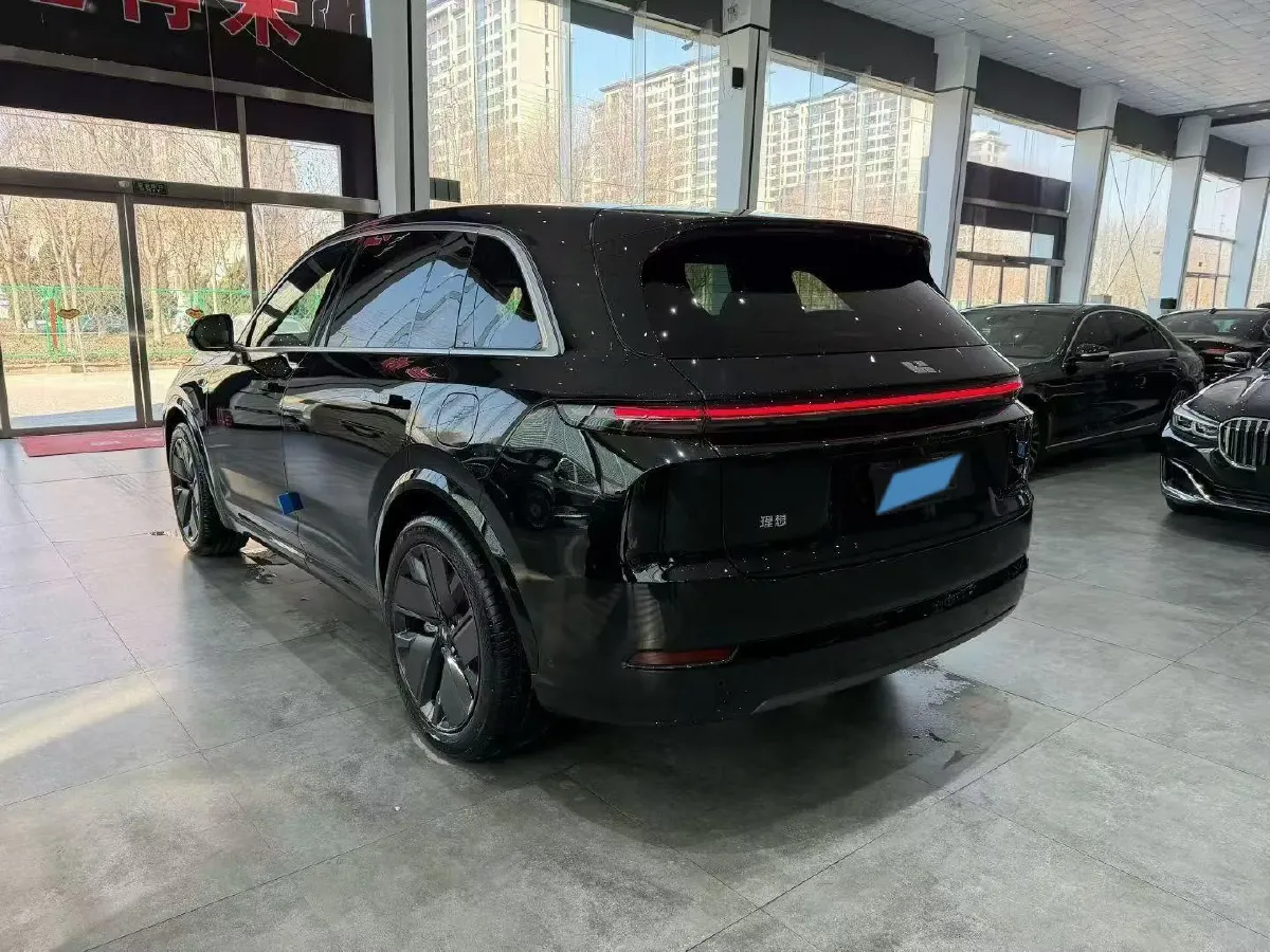 2025 Li L7 Range Extended 154HP REEV,autocango,china used car exporter,china ev exporter,chinese used car exporter,chinese used ev exporter