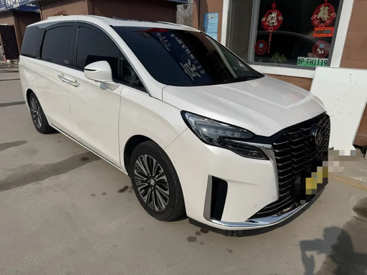 2023 Buick GL8 2.0T 237HP L4 9AT,autocango,china used car exporter,china ev exporter,chinese used car exporter,chinese used ev exporter
