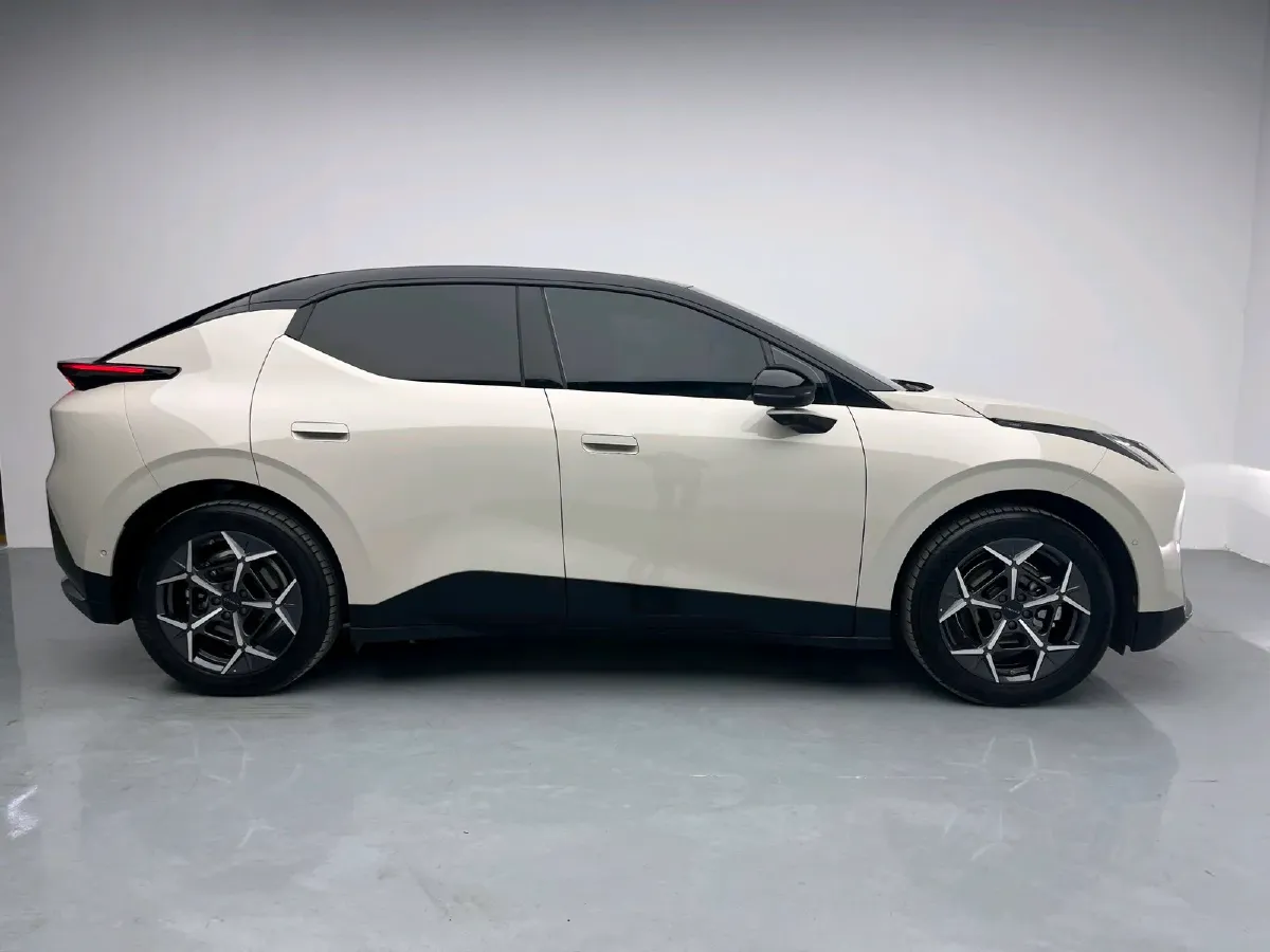 2025 Jetour Freeman 1.5T 184HP L4 7DCT,autocango,china used car exporter,china ev exporter,chinese used car exporter,chinese used ev exporter