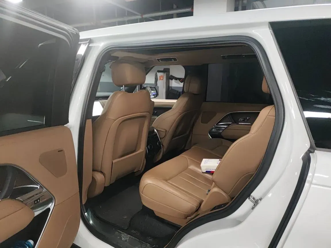 2024 Land Rover Range Rover 3.0T 400HP L6 8AT,autocango,china used car exporter,china ev exporter,chinese used car exporter,chinese used ev exporter