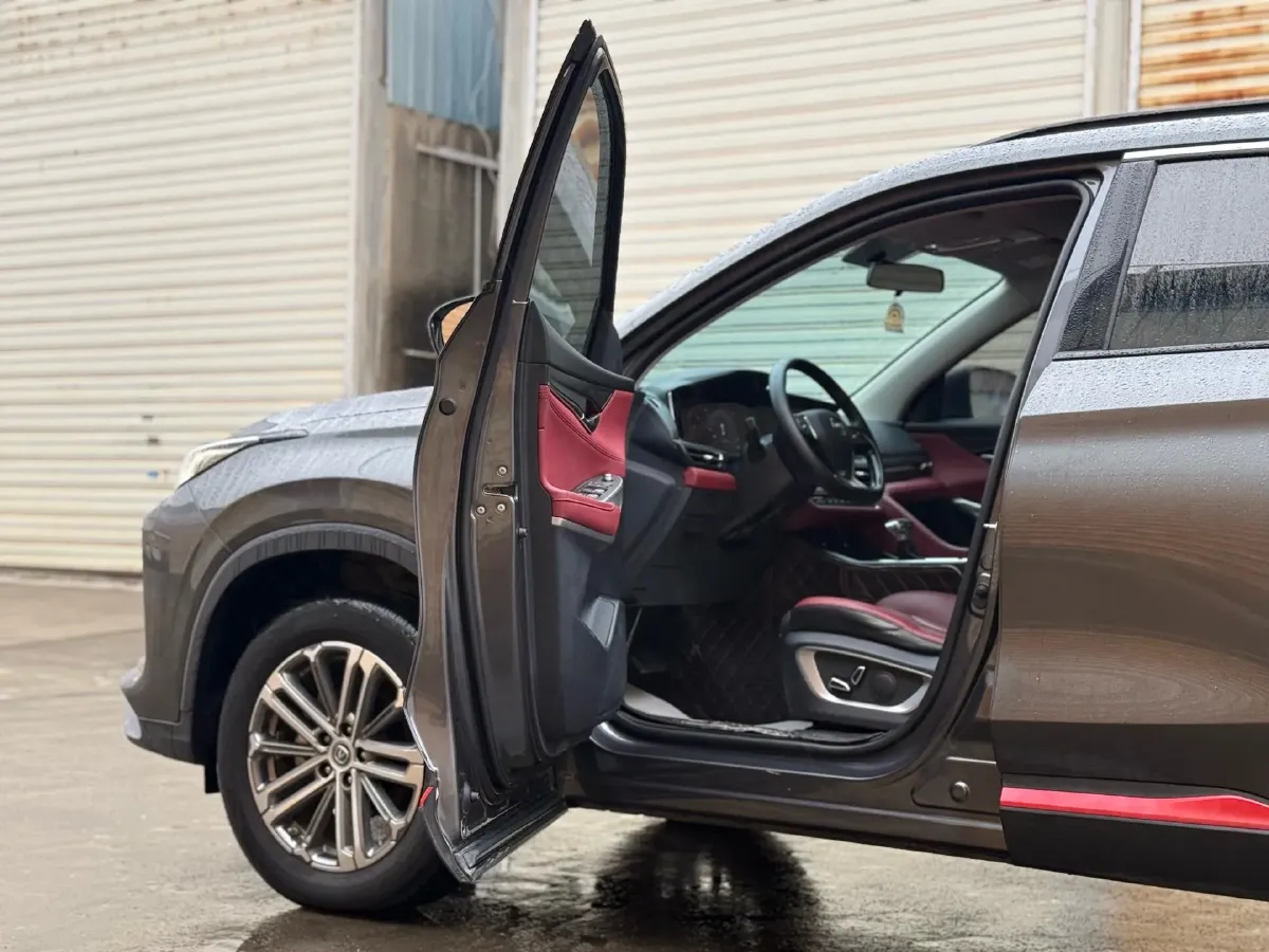 2021 ChangAn CS75 Plus 1.5T 178HP L4 6AT,autocango,china used car exporter,china ev exporter,chinese used car exporter,chinese used ev exporter