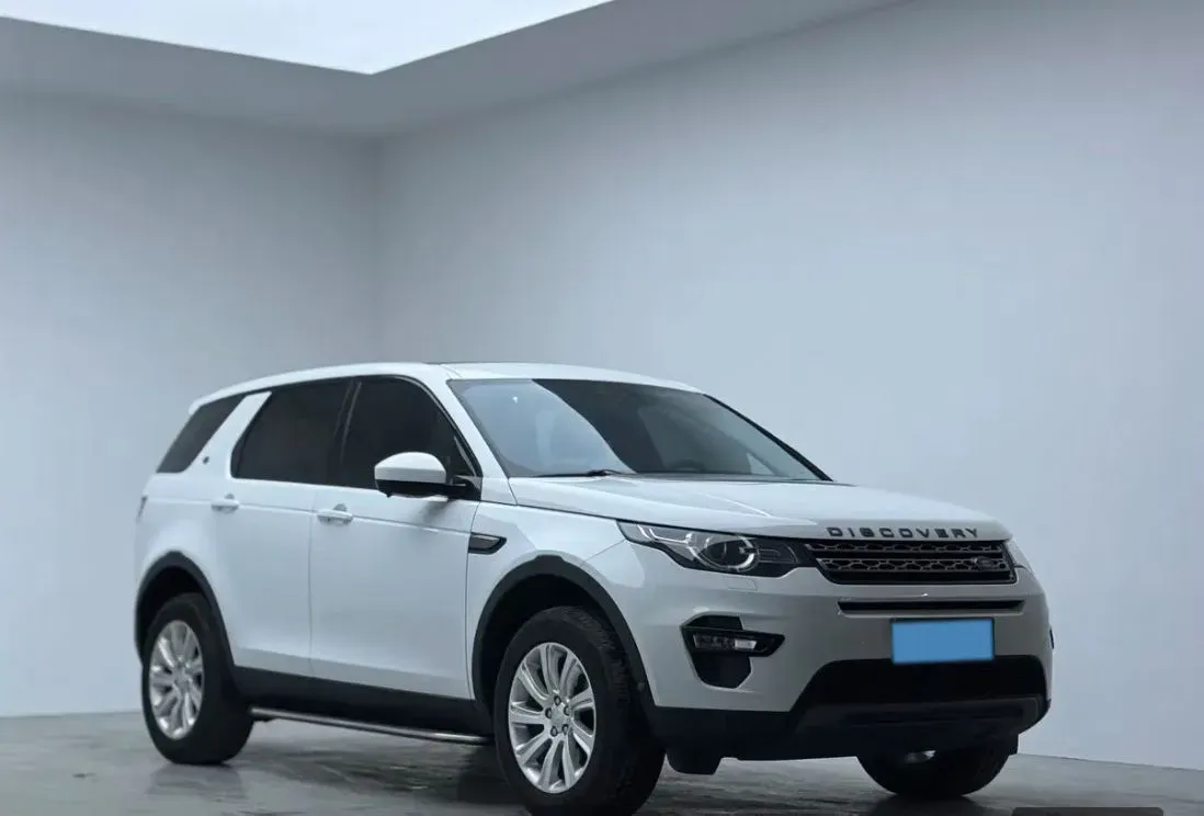 2018 Land Rover Discovery Sport 2.0T 241HP L4 9AT,autocango,china used car exporter,china ev exporter,chinese used car exporter,chinese used ev exporter