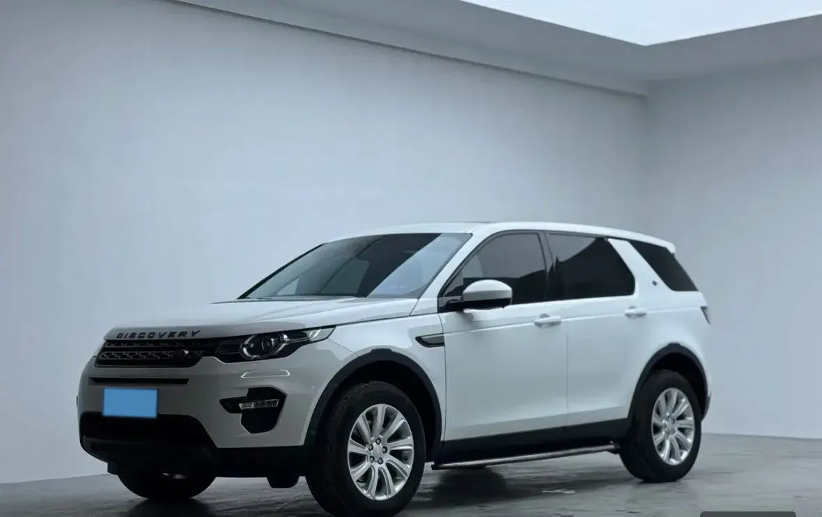 2018 Land Rover Discovery Sport 2.0T 241HP L4 9AT,autocango,china used car exporter,china ev exporter,chinese used car exporter,chinese used ev exporter