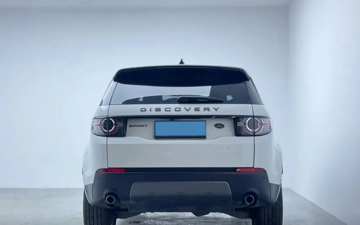 2018 Land Rover Discovery Sport 2.0T 241HP L4 9AT,autocango,china used car exporter,china ev exporter,chinese used car exporter,chinese used ev exporter