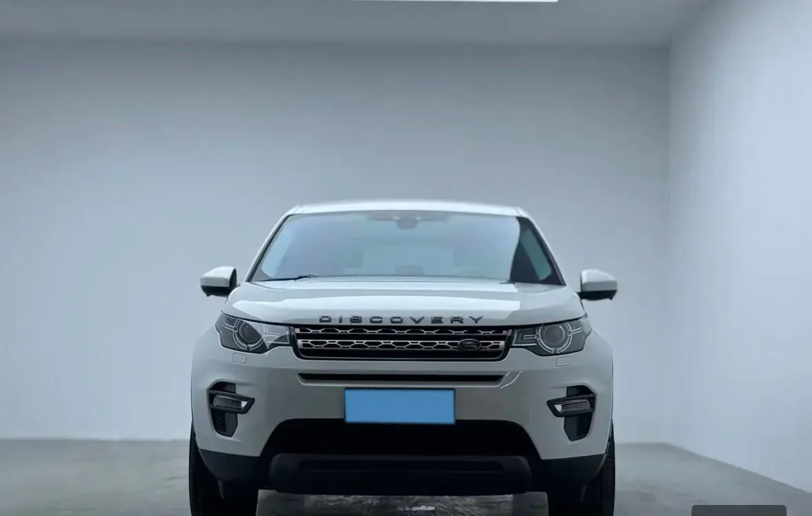 2018 Land Rover Discovery Sport 2.0T 241HP L4 9AT,autocango,china used car exporter,china ev exporter,chinese used car exporter,chinese used ev exporter