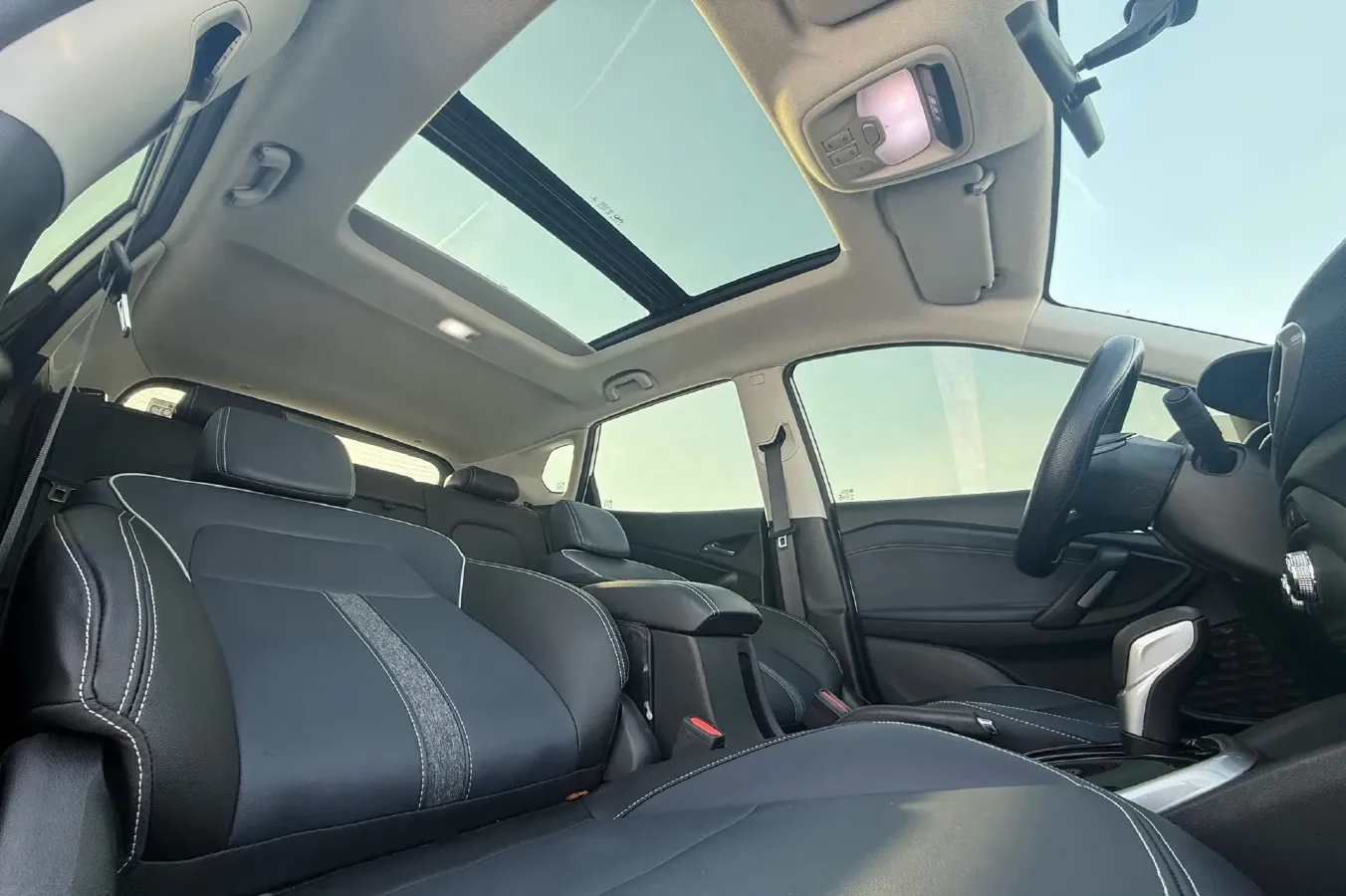 2021 Chevrolet Trax 1.0T 125HP L3 6AT,autocango,china used car exporter,china ev exporter,chinese used car exporter,chinese used ev exporter