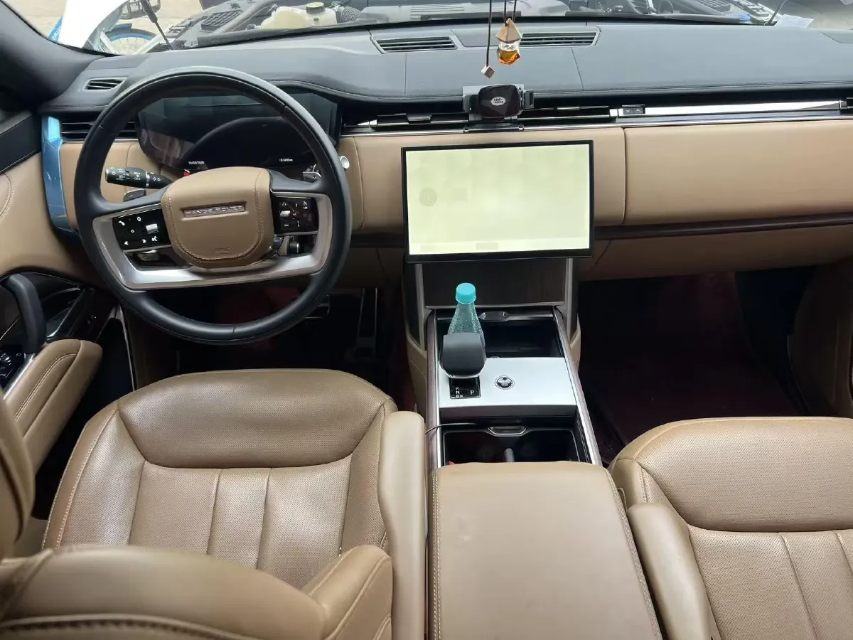 2024 Land Rover Range Rover 3.0T 400HP L6 8AT,autocango,china used car exporter,china ev exporter,chinese used car exporter,chinese used ev exporter