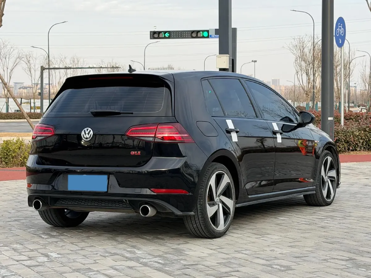 2019 Buick EnvisionPlus 2.0T 260HP L4 9AT,autocango,china used car exporter,china ev exporter,chinese used car exporter,chinese used ev exporter