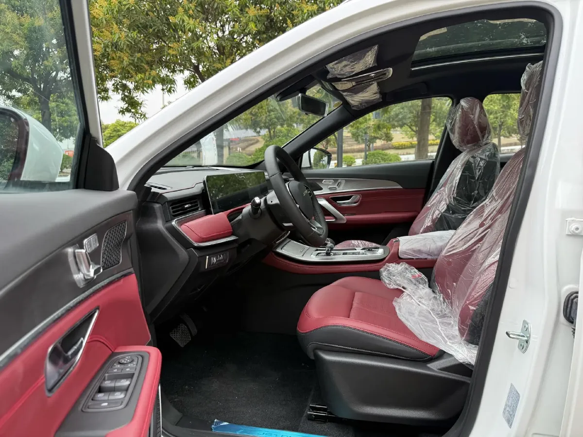 2025 Jetour X70 Plus 1.5T 156HP L4 6DCT,autocango,china used car exporter,china ev exporter,chinese used car exporter,chinese used ev exporter