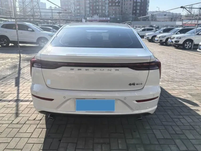 2022 Bestune B70 1.5T 169HP L4 7DCT,autocango,china used car exporter,china ev exporter,chinese used car exporter,chinese used ev exporter