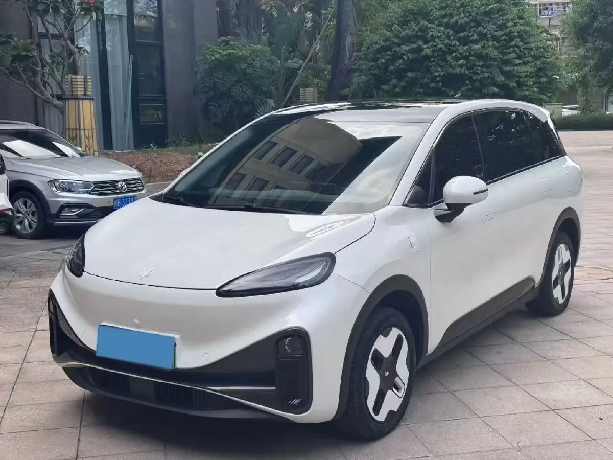 2023 Dongfeng PaLaSuo 2.0T 228HP L4 8AT