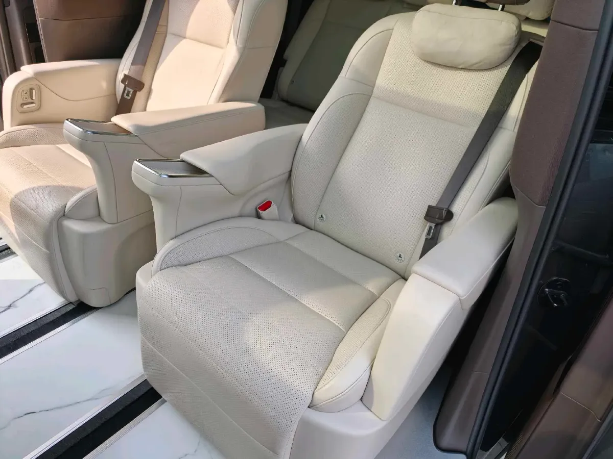 2024 Li MEGA BEV 102.7KWH,autocango,china used car exporter,china ev exporter,chinese used car exporter,chinese used ev exporter