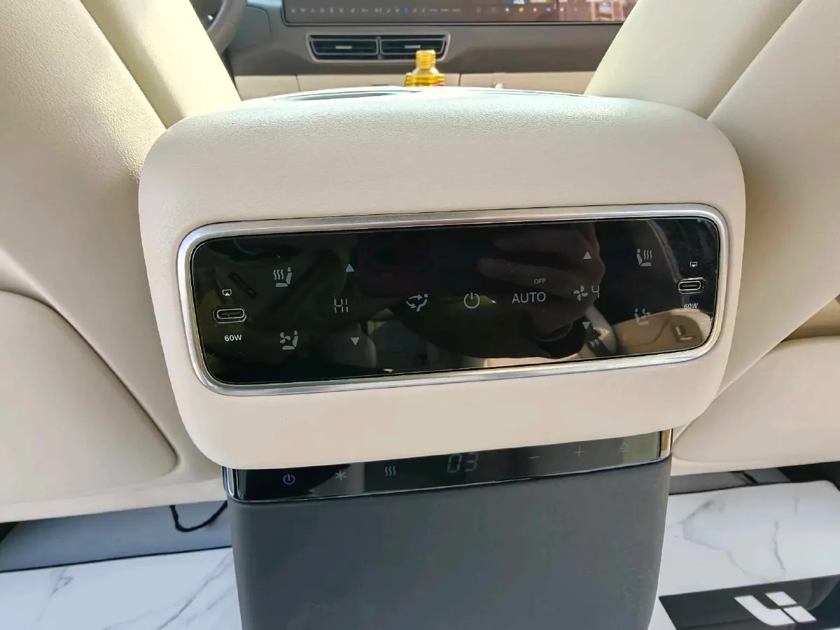 2024 Li MEGA BEV 102.7KWH,autocango,china used car exporter,china ev exporter,chinese used car exporter,chinese used ev exporter