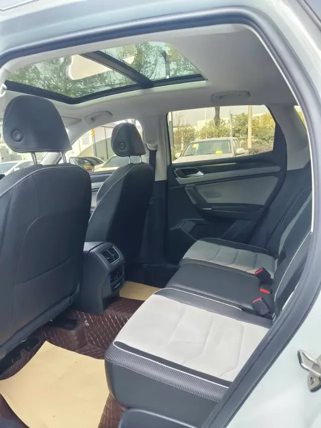 2023 Volkswagen Tayron X 2.0T 186HP L4 7DCT,autocango,china used car exporter,china ev exporter,chinese used car exporter,chinese used ev exporter