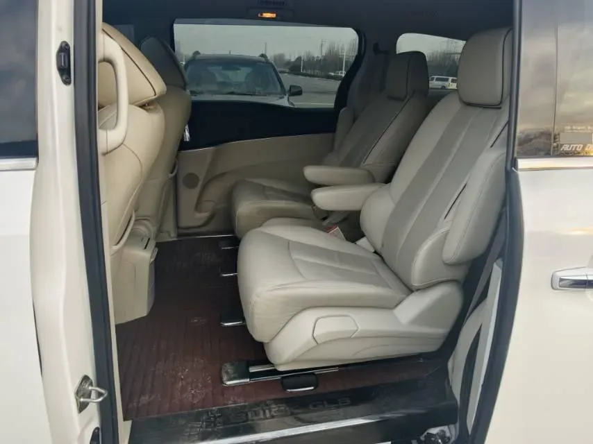 2020 Buick GL8 2.0T 237HP L4 9AT,autocango,china used car exporter,china ev exporter,chinese used car exporter,chinese used ev exporter