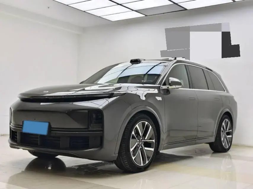 2024 Toyota Granvia 2.5L 189HP L4 E-CVT Hybrid