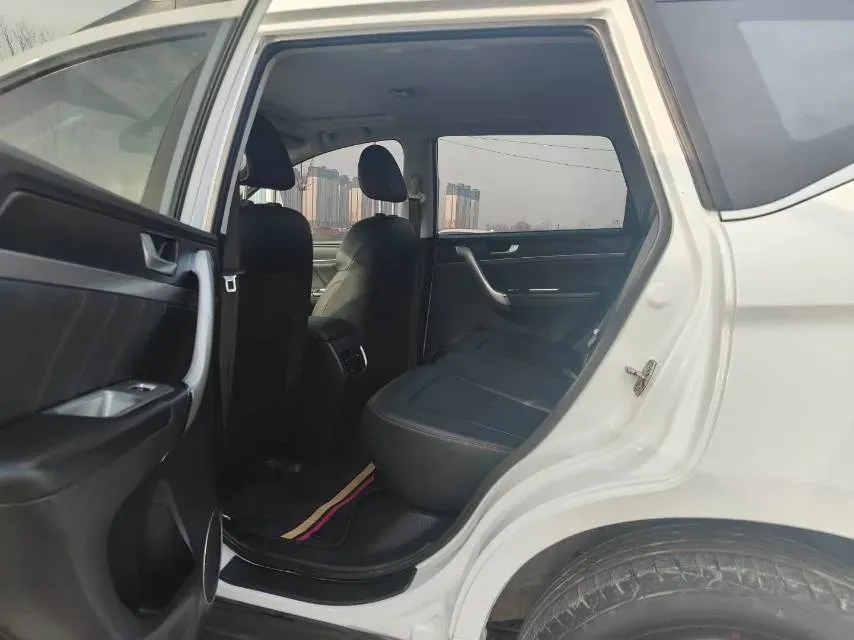 2019 Haval M6 1.5T 150HP L4 7DCT,autocango,china used car exporter,china ev exporter,chinese used car exporter,chinese used ev exporter