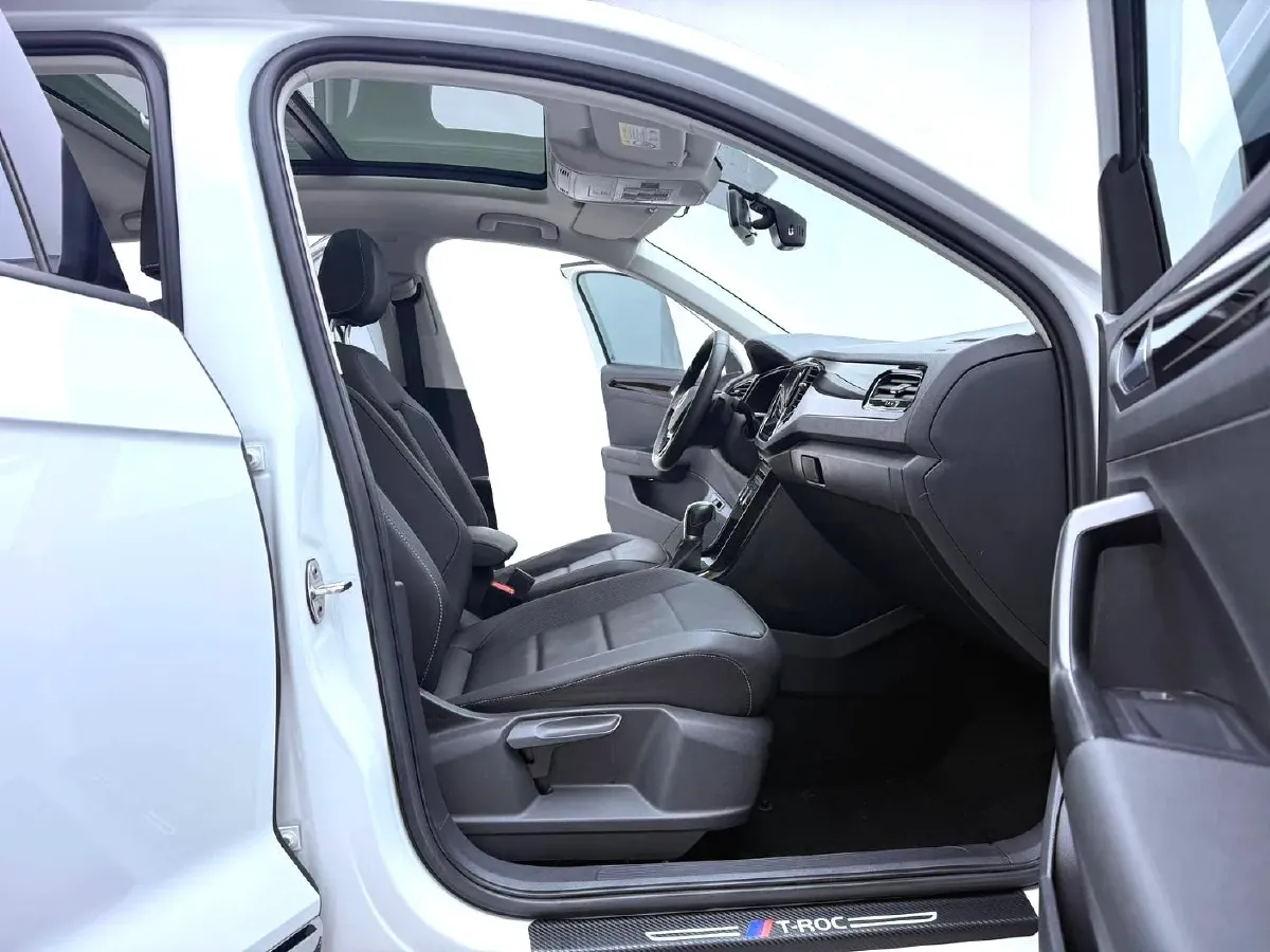 2021 Volkswagen T-Roc 1.4T 150HP L4 7DCT,autocango,china used car exporter,china ev exporter,chinese used car exporter,chinese used ev exporter