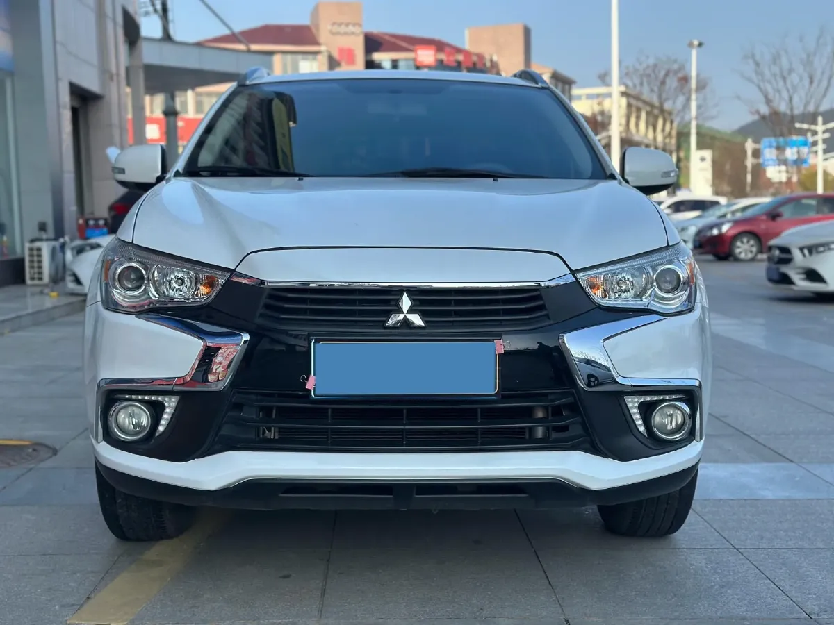2018 Mitsubishi ASX 1.6L 124HP L4 5MT,autocango,china used car exporter,china ev exporter,chinese used car exporter,chinese used ev exporter