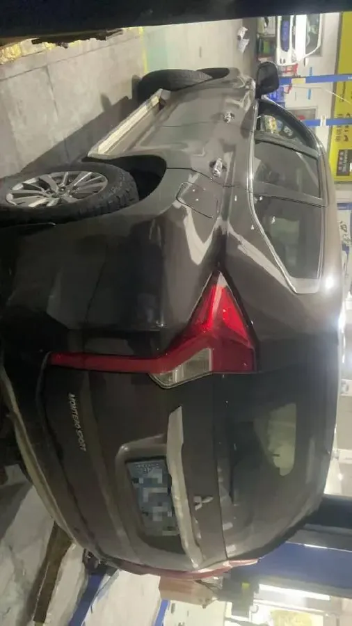 2019 Mitsubishi Pajero 3.0L 209HP V6 8AT,autocango,china used car exporter,china ev exporter,chinese used car exporter,chinese used ev exporter