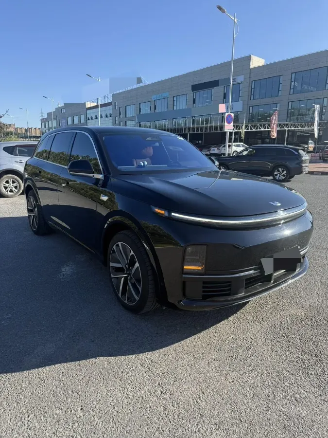 2023 Li L7 Range Extended 154HP REEV 40.9KWH,autocango,china used car exporter,china ev exporter,chinese used car exporter,chinese used ev exporter