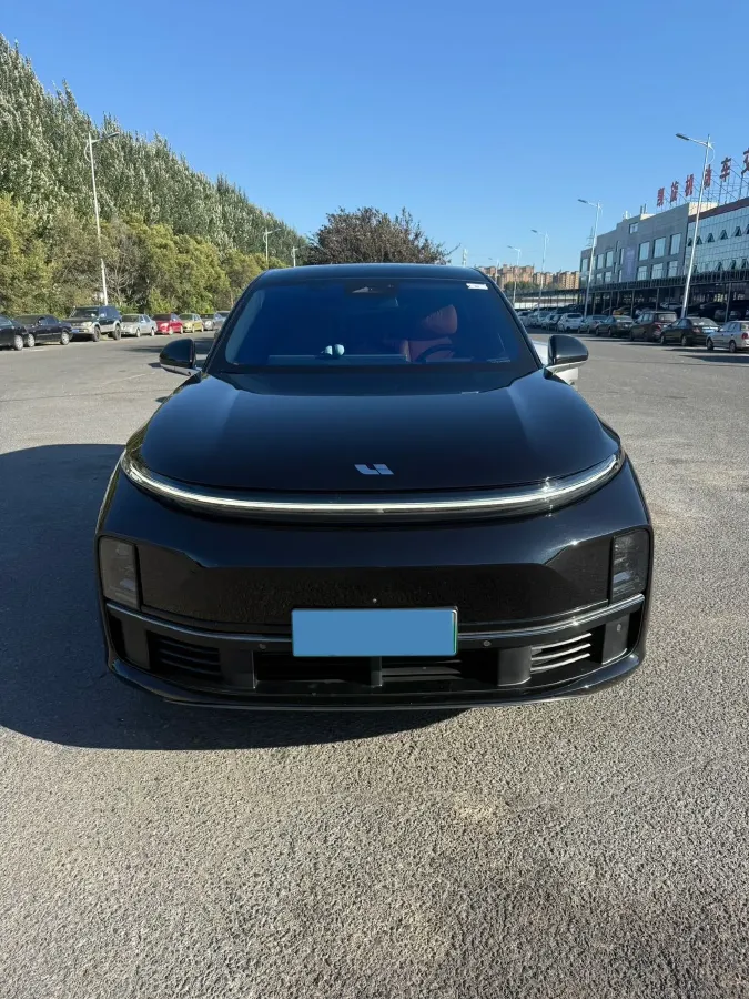 2023 Li L7 Range Extended 154HP REEV 40.9KWH,autocango,china used car exporter,china ev exporter,chinese used car exporter,chinese used ev exporter