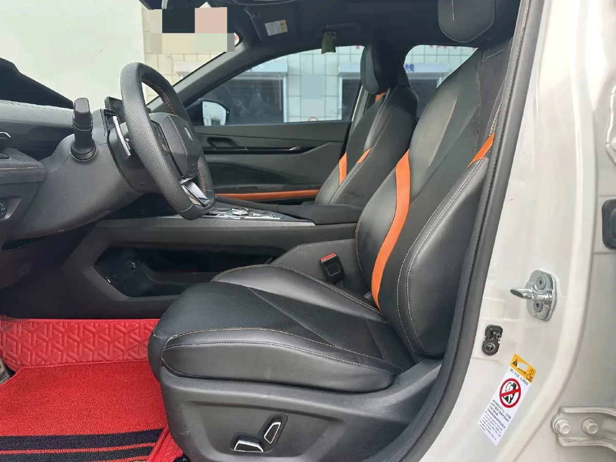 2022 ChangAn UNI-V 1.5T 188HP L4 7DCT,autocango,china used car exporter,china ev exporter,chinese used car exporter,chinese used ev exporter
