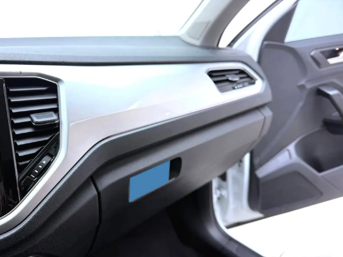 2021 Volkswagen T-Roc 1.4T 150HP L4 7DCT,autocango,china used car exporter,china ev exporter,chinese used car exporter,chinese used ev exporter