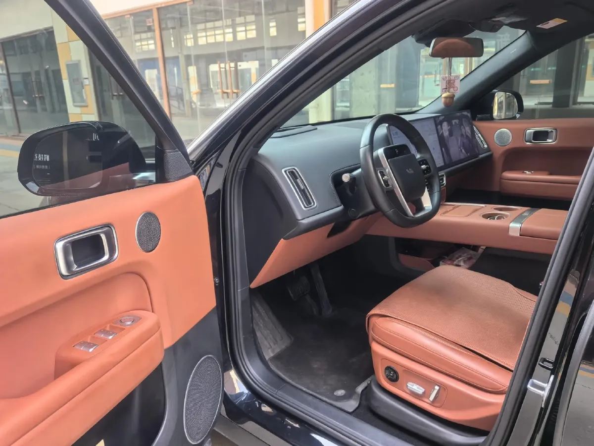 2024 Li L6 Range Extended 154HP L4 REEV 36.8KWH,autocango,china used car exporter,china ev exporter,chinese used car exporter,chinese used ev exporter