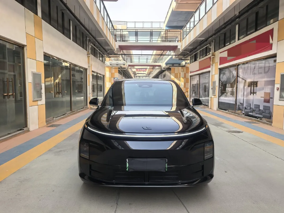 2024 Li L6 Range Extended 154HP L4 REEV 36.8KWH,autocango,china used car exporter,china ev exporter,chinese used car exporter,chinese used ev exporter
