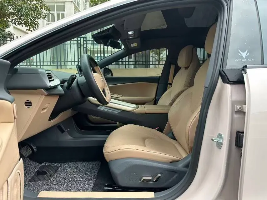 2025 ARCFOX αS5 BEV,autocango,china used car exporter,china ev exporter,chinese used car exporter,chinese used ev exporter